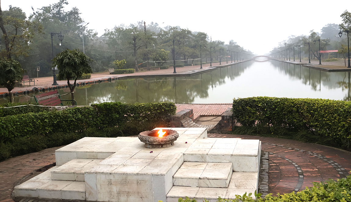 बुद्ध जन्मस्थल लुम्बिनीस्थित शान्ति दीप, केन्द्रीय नहर र आसपासको क्षेत्र। तस्बिर: रवीन्द्रप्रताप गुप्ता/रासस
