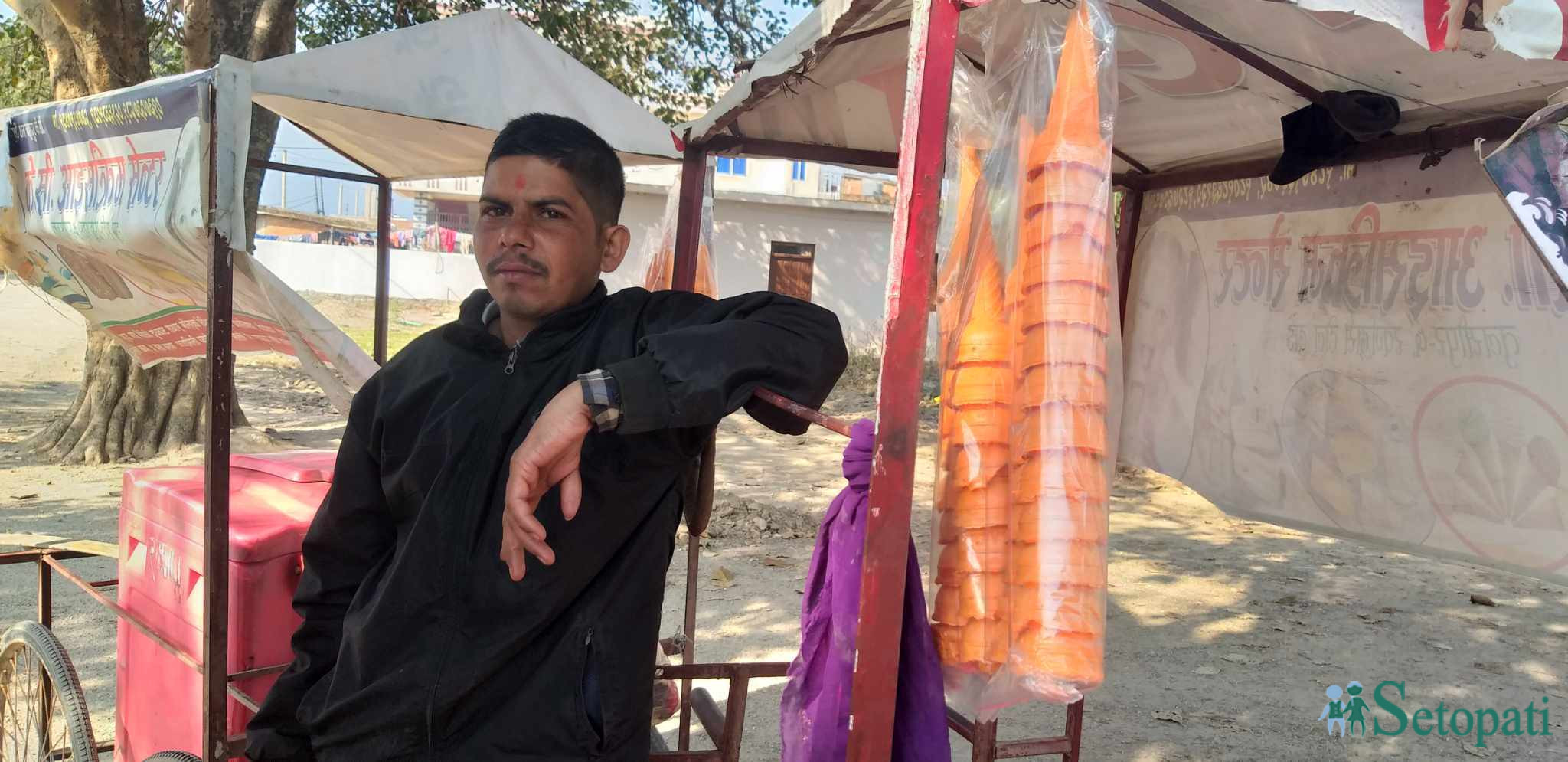 'उनीहरूले आइसक्रिम खाएर पैसा दिएनन्, उल्टै कुटौंलाझैं गरे'