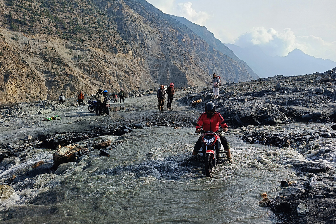 आजका तस्बिर- चैत १६