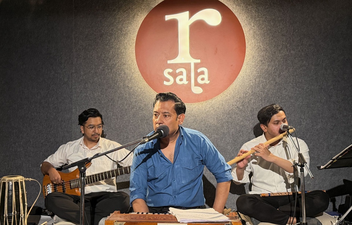 Singer-Bidhan-Shrestha-at-Paleti--1782810319.JPG