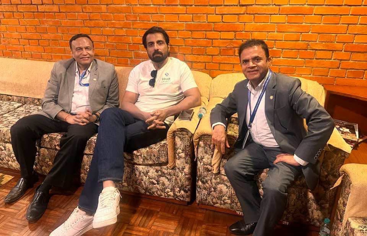 तस्बिरः सामाजिक सञ्जाल