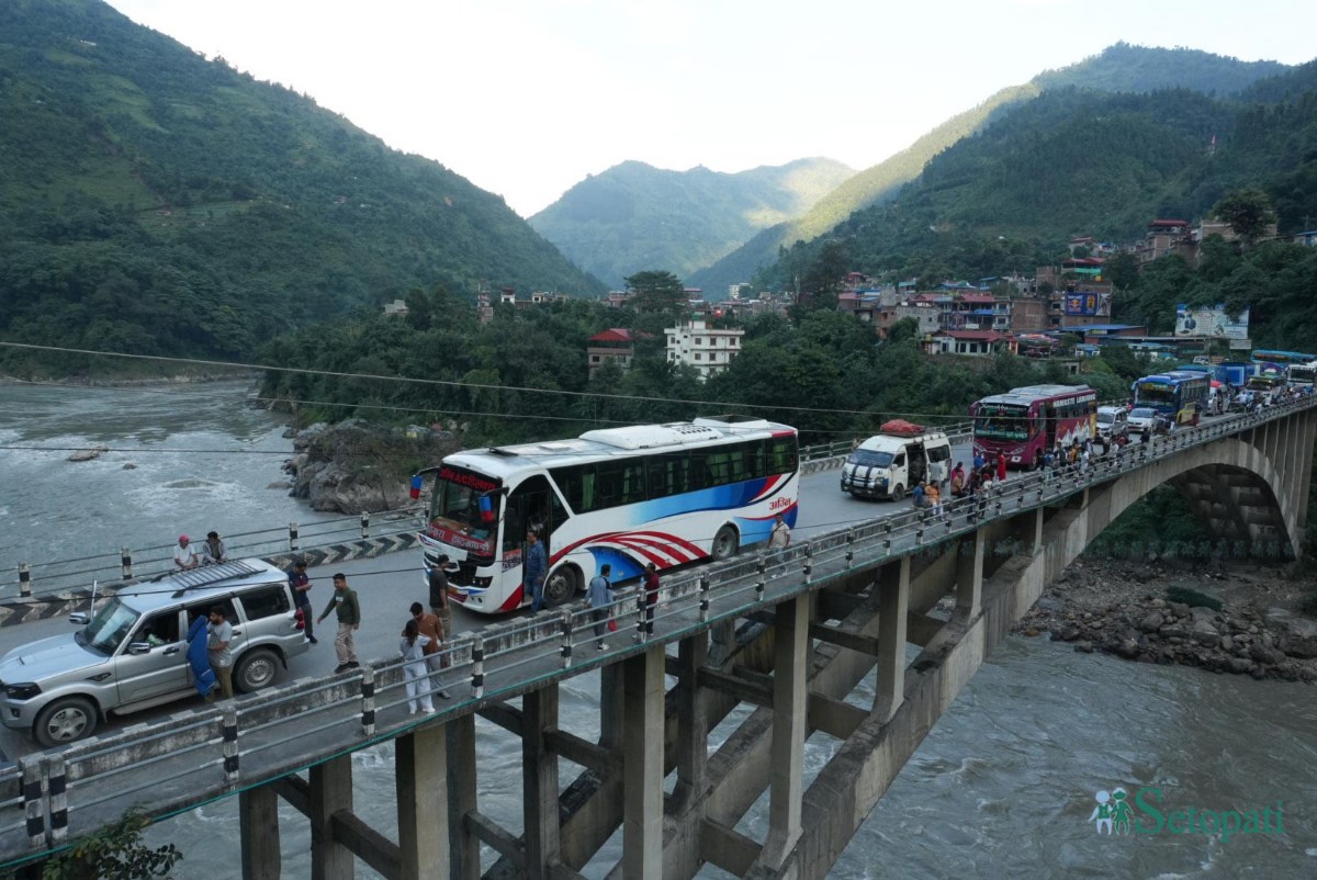 TUimkhola_landslide_-(6)-ink-1759145669.jpeg