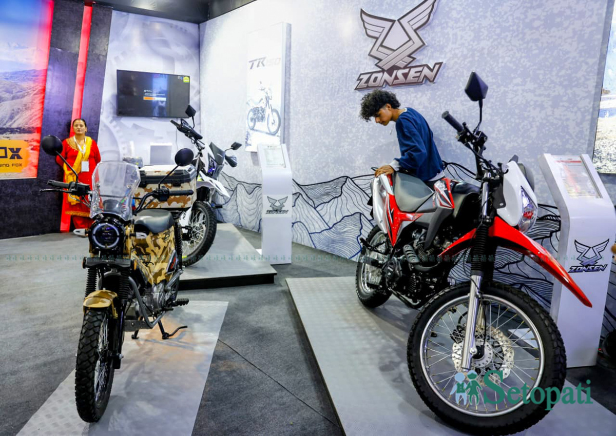 Two-Wheelers-and-Helmets_NPL-(17)-1787674369.jpg