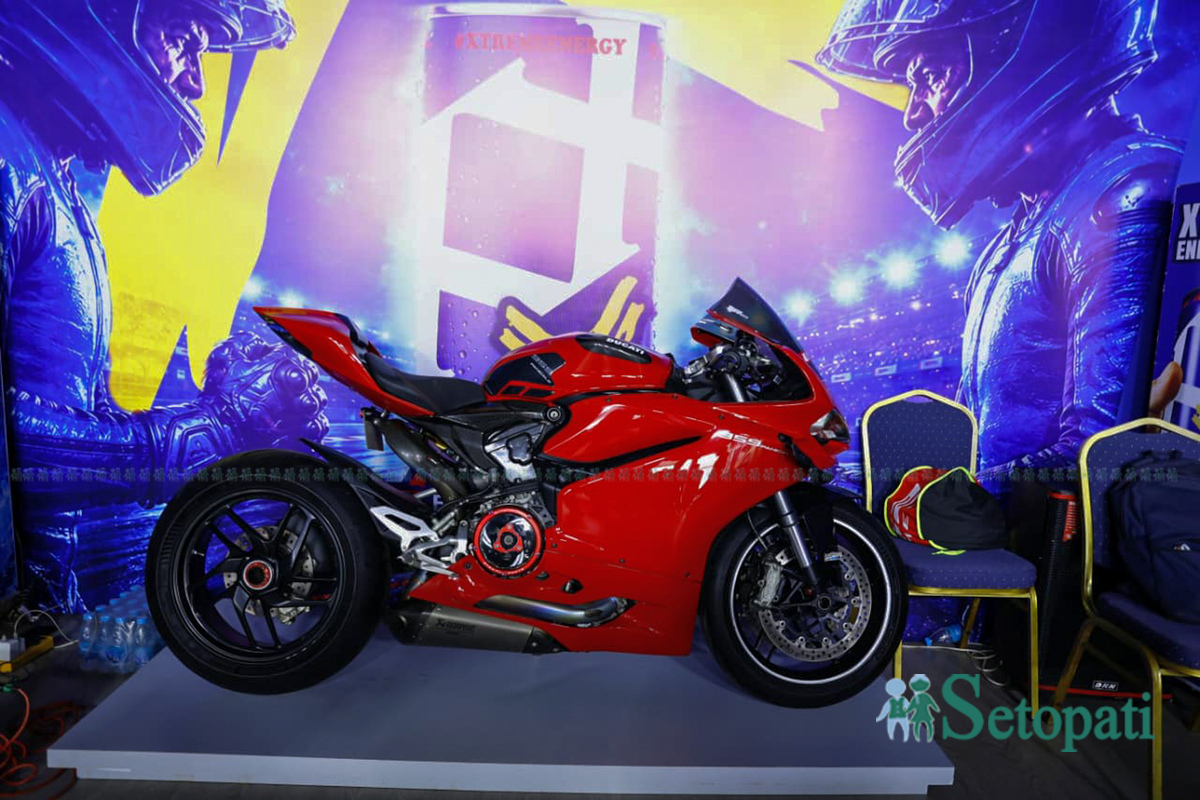 Two-Wheelers-and-Helmets_NPL-(7)-1787674359.jpg