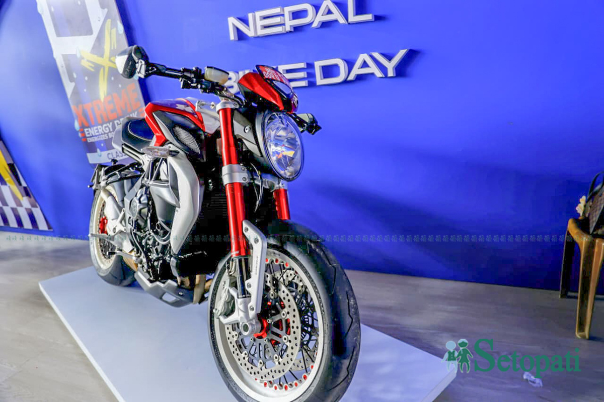 Two-Wheelers-and-Helmets_NPL-(9)-1787674360.jpg