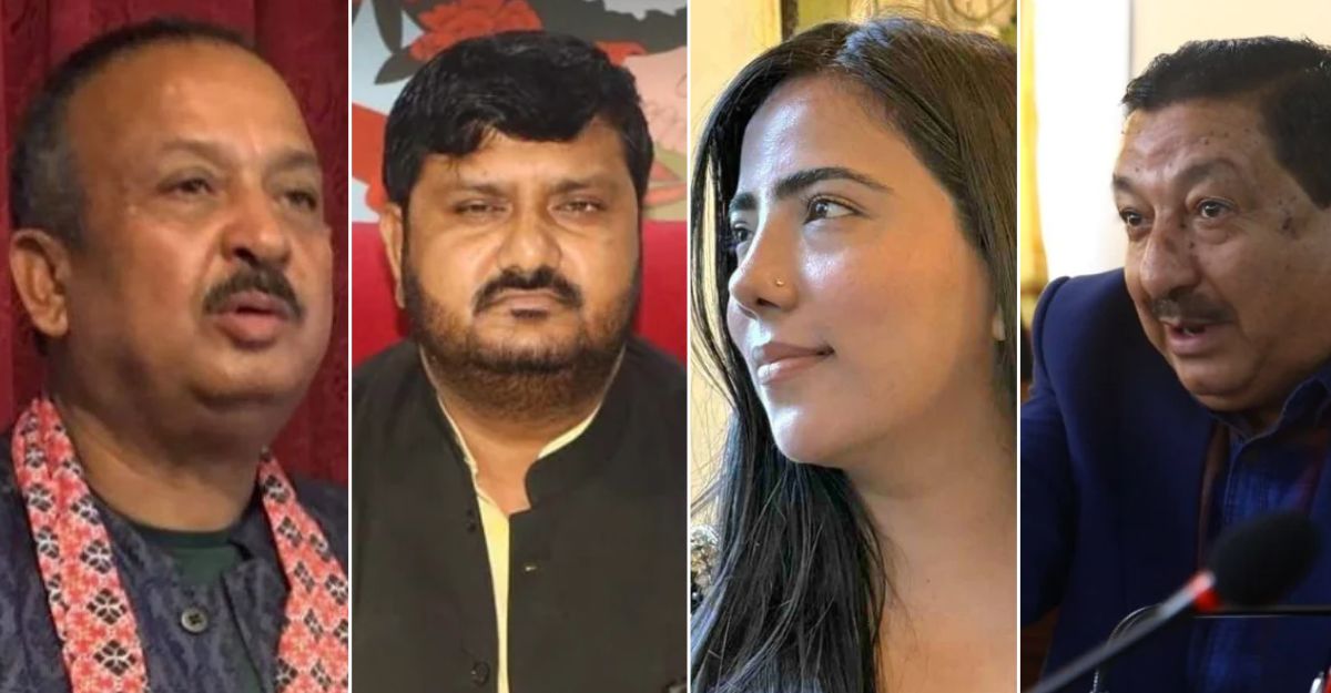बायाँबाट क्रमश: मोहन बस्नेत, उमेशचन्द्र यादव, विनिता खड्का र सन्तोष चालिसे