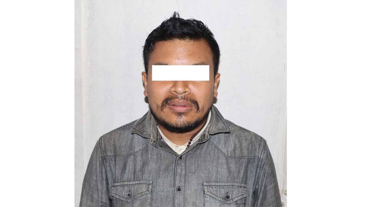 पक्राउ परेका आशिष श्रेष्ठ।