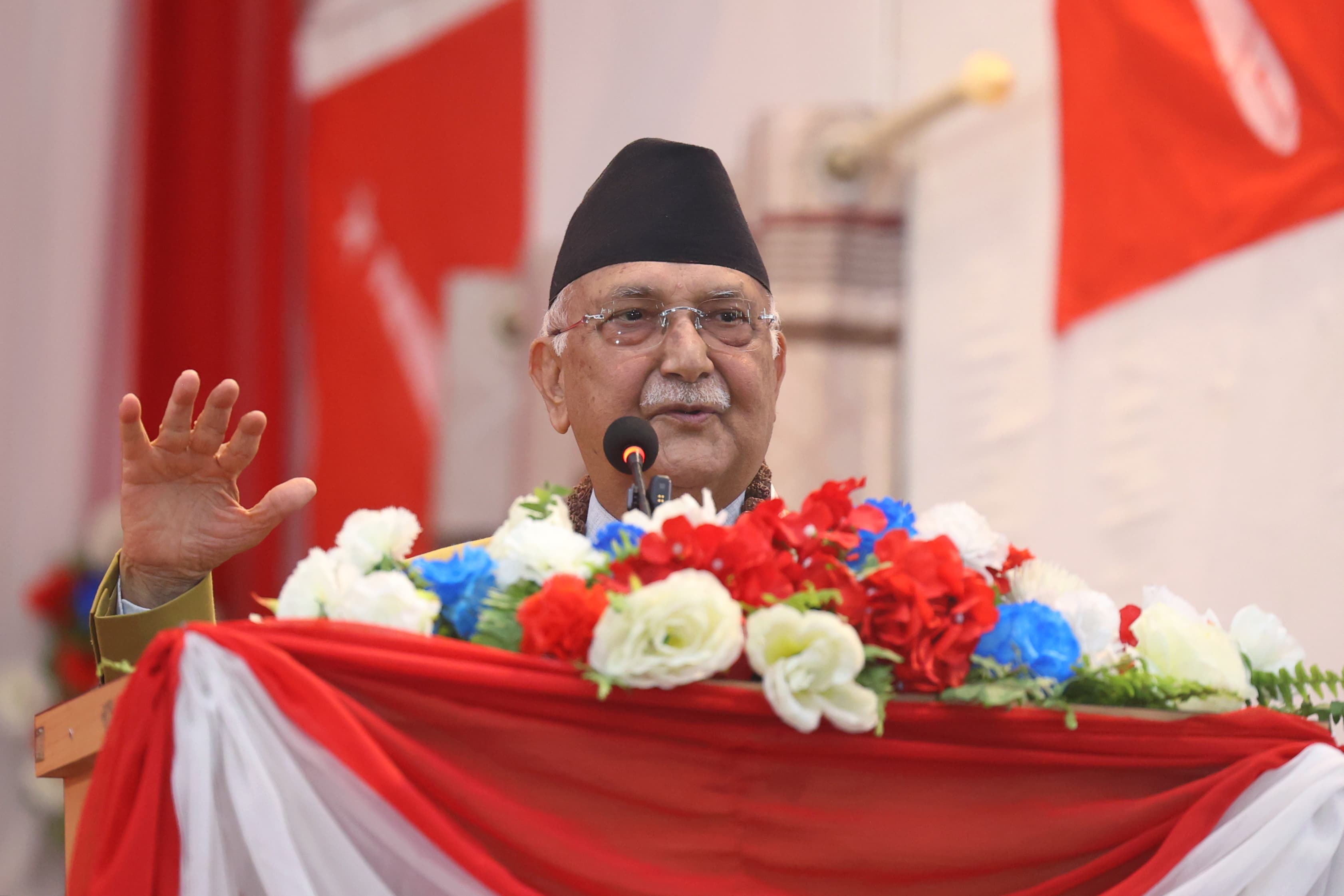 तस्बिरः प्रधानमन्त्रीको सचिवालय।