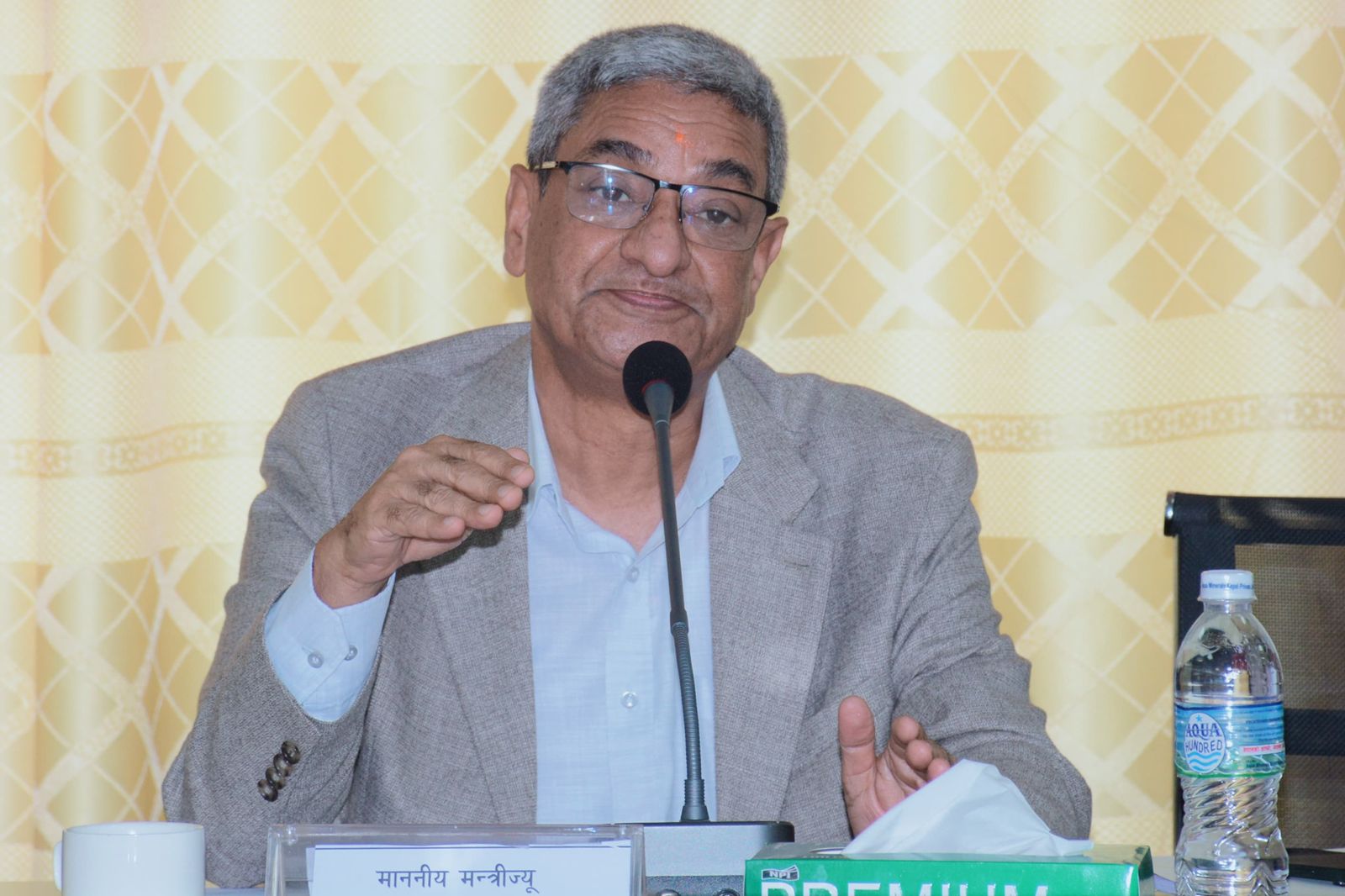 प्रहरी विधयेक असारभित्रै संसदमा पेस गर्ने वातावरण बनाइदिन गृहमन्त्रीको आग्रह