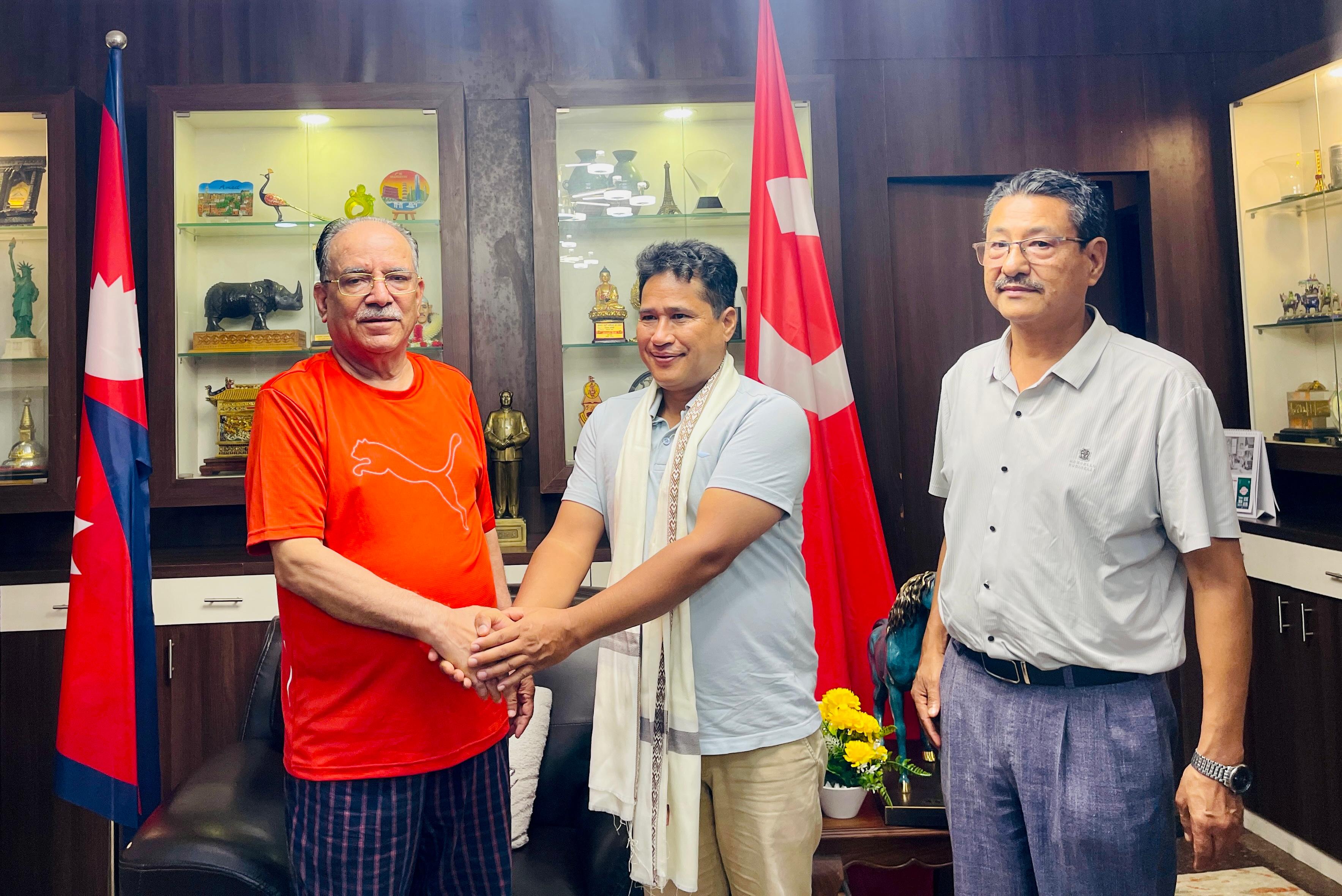 माओवादी केन्द्रमै सक्रिय भए संविधान सभा सदस्य राजकुमार श्रेष्ठ