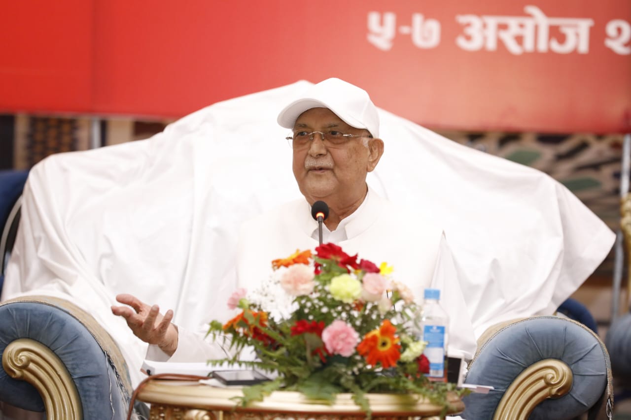 अध्यक्ष ओली।
