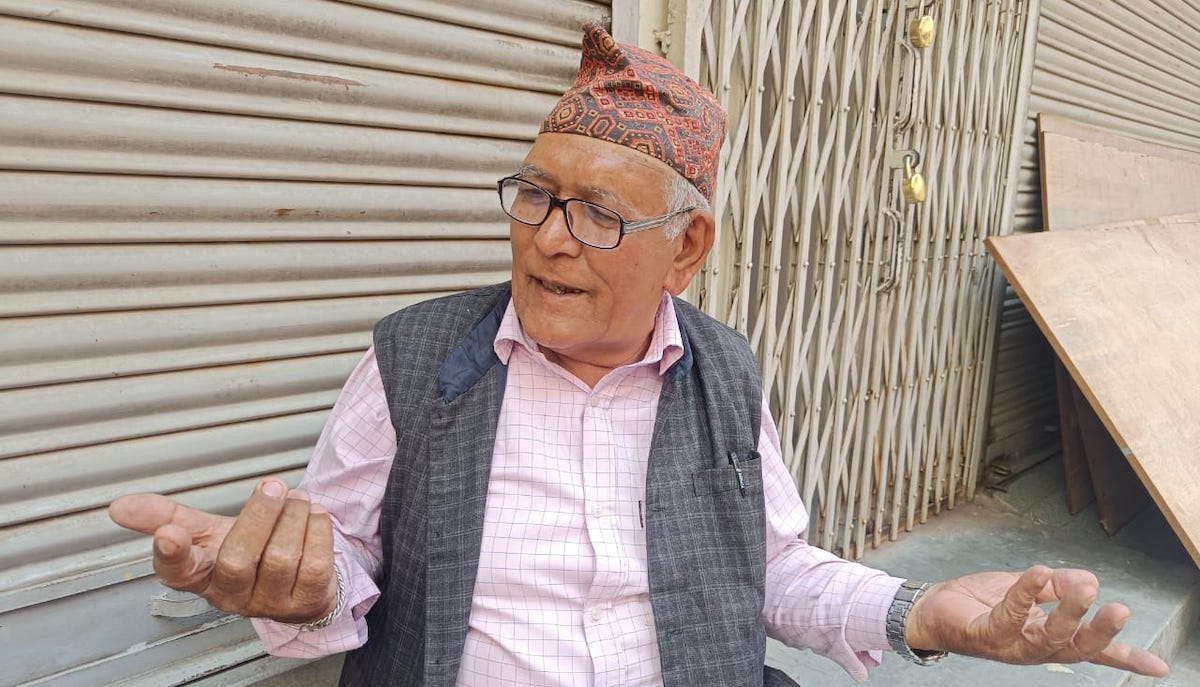 'म आफैँ अध्यक्ष छु, रमाइलो छ नि समाज!'