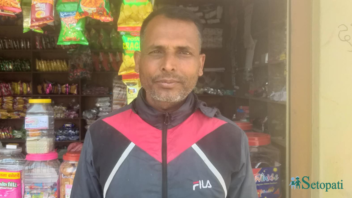 'श्रीमतीले विदेशबाट पैसा पठाउँछिन्, घर मैले सम्हालेको छु'