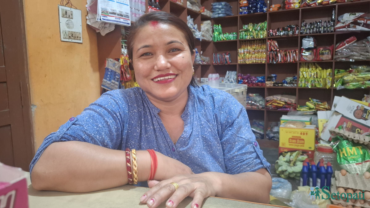 'श्रीमान २० वर्ष विदेश बस्नुभयो, छोरा चाहिँ नगइदिए हुन्थ्यो'