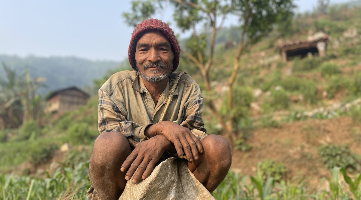 'प्रचण्डले दुई वटा डुंगामा टेकेर सरकार चलाएका छन् रे'