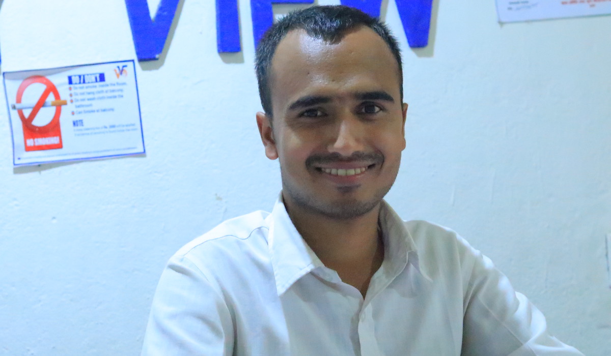 'हल्लाको पछि लागेर नेताको पक्ष लिन्नँ'