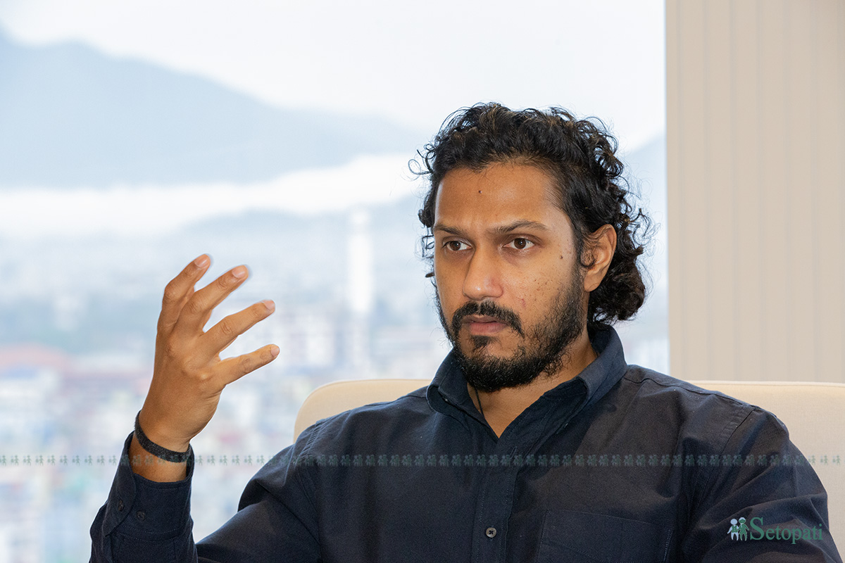 akshya-golyan4-1788799101.jpg