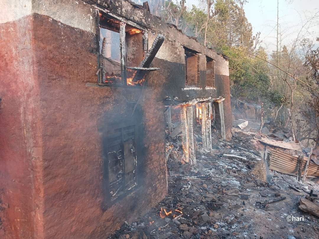 तस्बिरः रासस