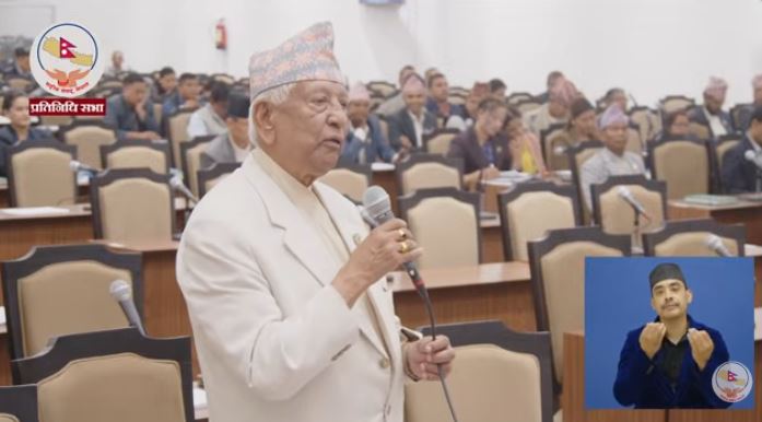अर्जुननरसिंह केसीको प्रश्न- प्रधानमन्त्री यो संसदको अंग हो कि कुनै टापुको सम्राट?
