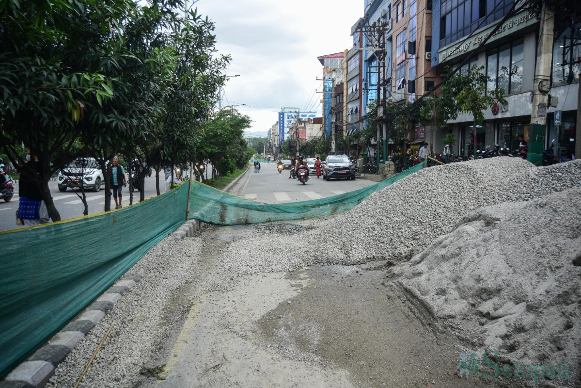 babarmahal-pool-(23)-1751454151.jpg