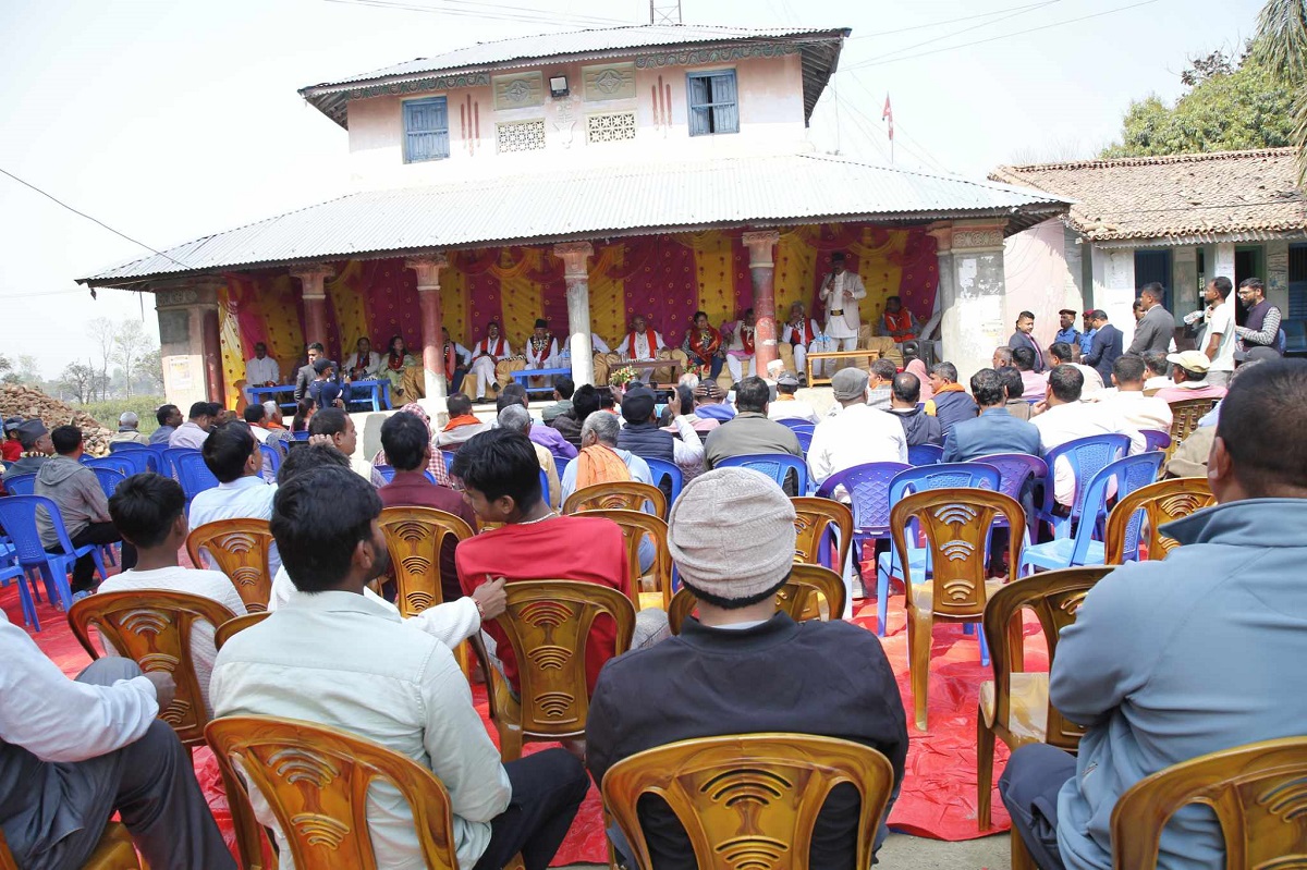 बालेन शाहको पुर्ख्यौली घरमा पुगे प्रचण्ड