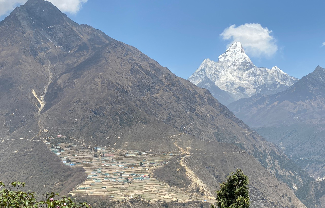 मिसन सगरमाथा बेस क्याम्प-६: तीन महिना काम गरेर एक वर्ष बाँच्नुपर्छ! (तस्बिरहरू)