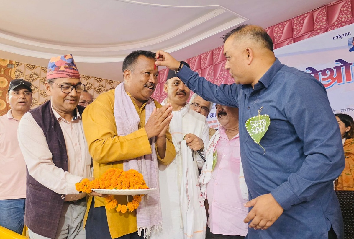 नागरिक उन्मुक्ति पार्टीका बाँके अध्यक्ष कांग्रेसमा प्रवेश