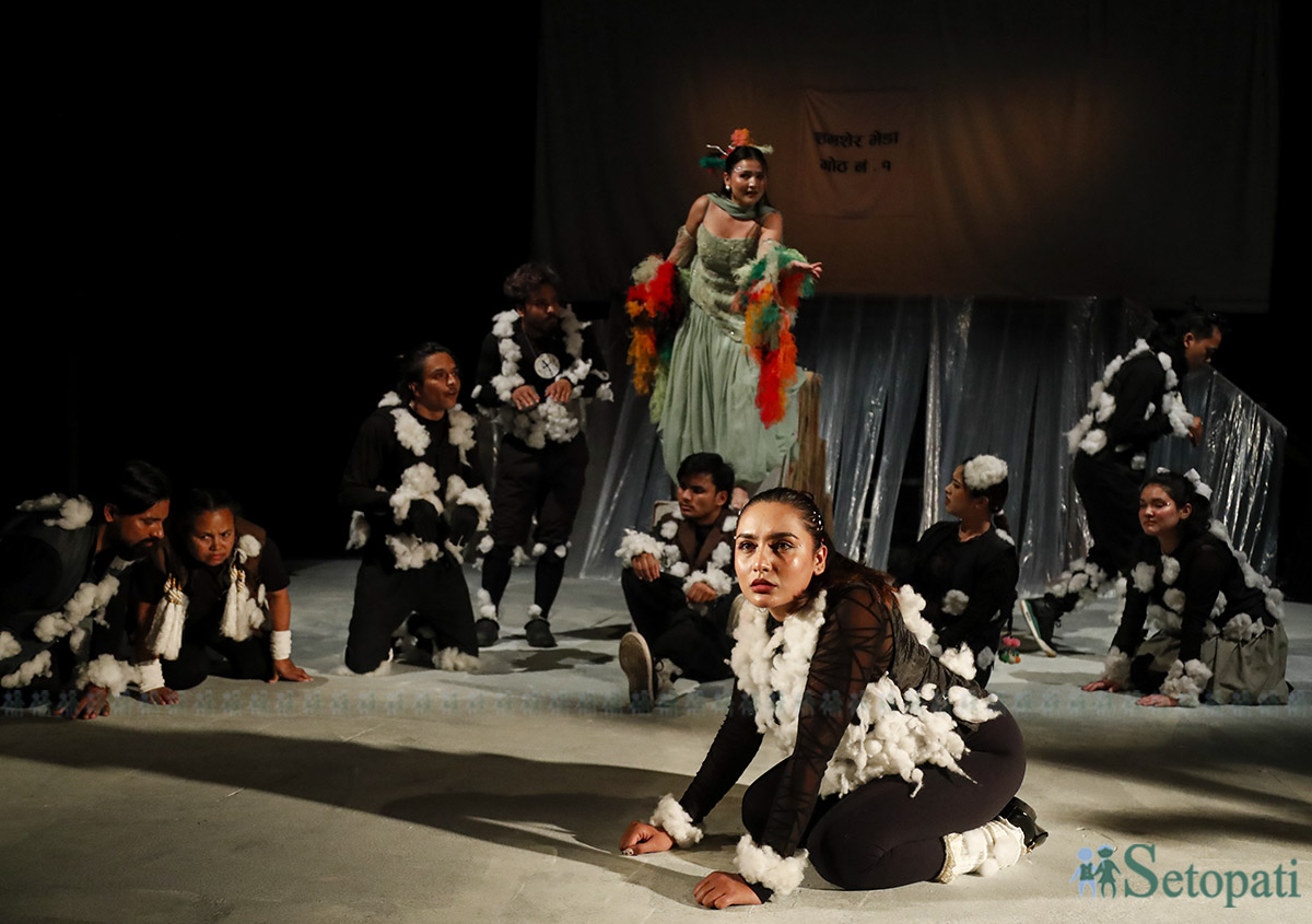 bhag-bheda-bhag-natak--(3)-1793425205.jpg