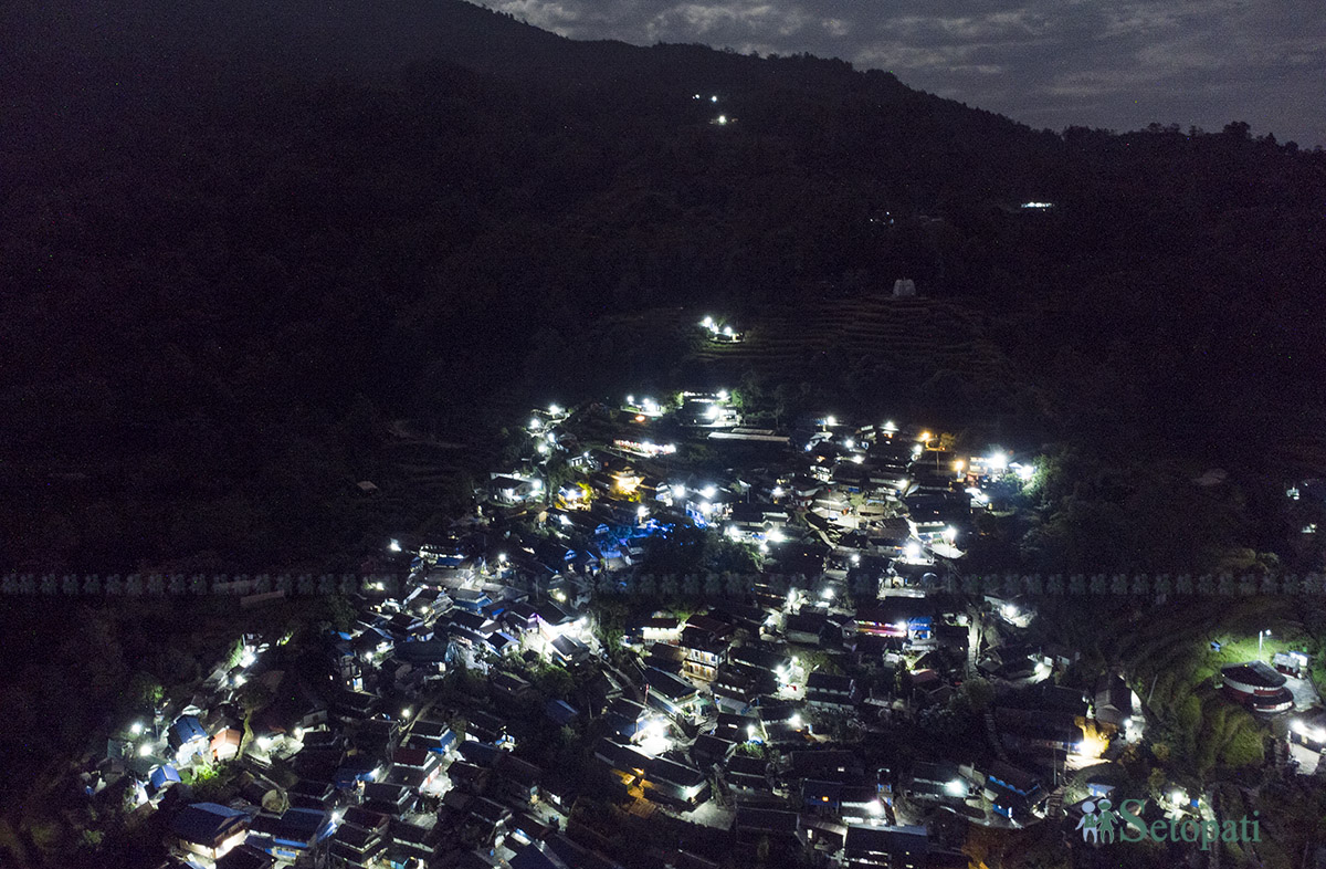 bhujung-night-shoot-(10)-1762523381.jpg
