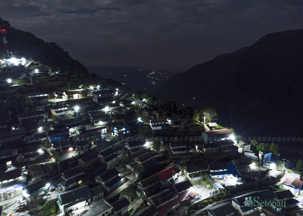 bhujung-night-shoot-(5)-1762523379.jpg
