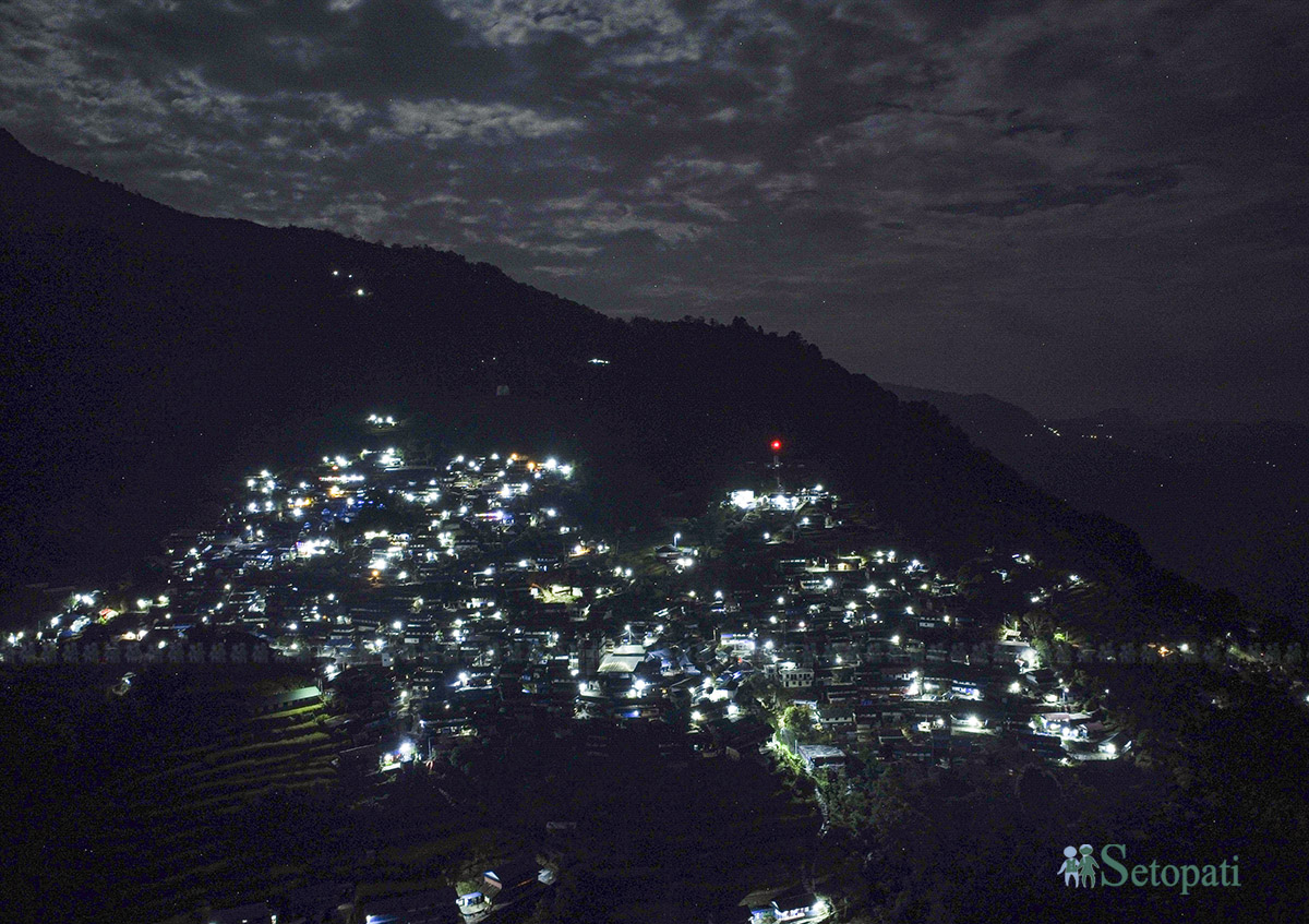 bhujung-night-shoot-(6)-1762523379.jpg
