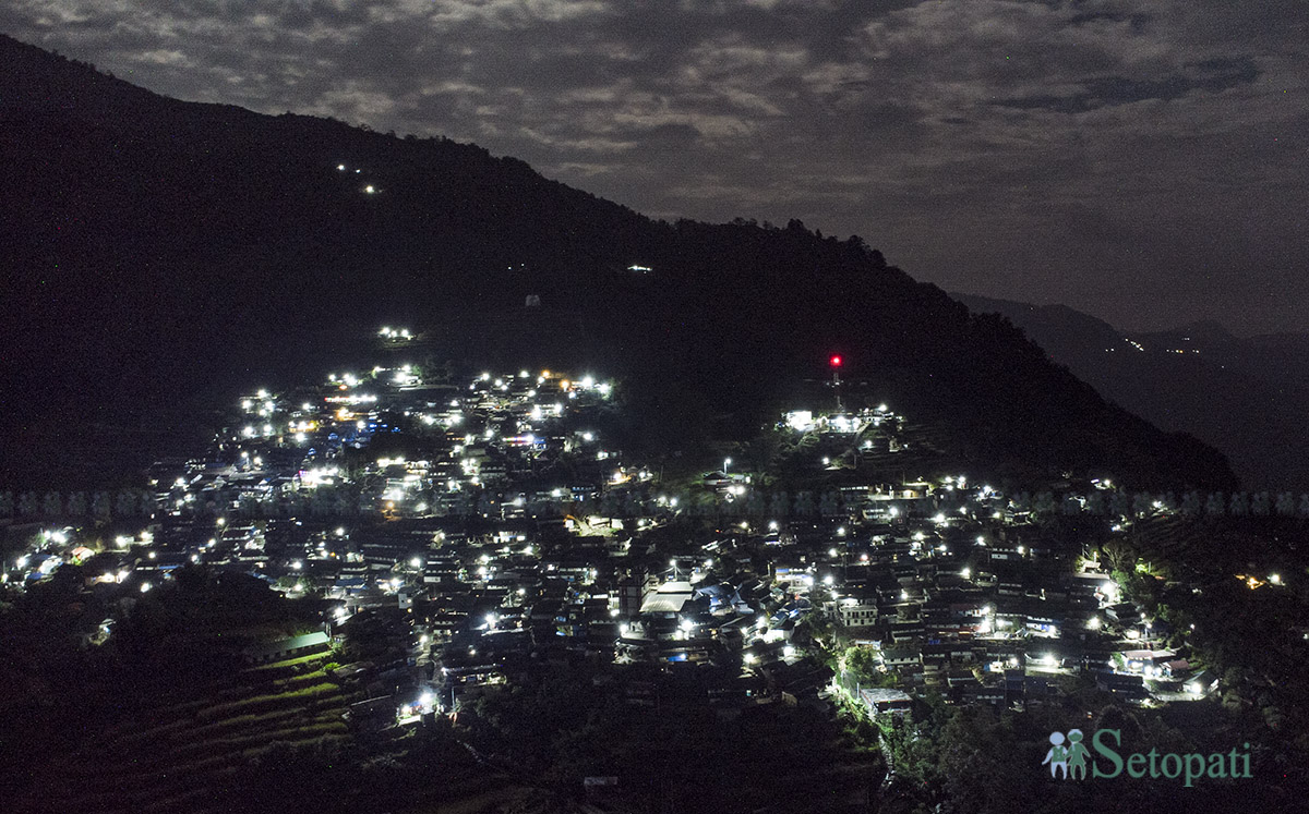 bhujung-night-shoot-(7)-1762523380.jpg