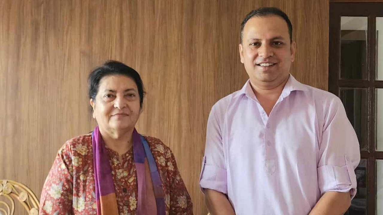 पूर्वराष्ट्रपति भण्डारी र रास्वपा प्रवक्ता मनिष झाबीच भेटवार्ता, के भयो कुराकानी?