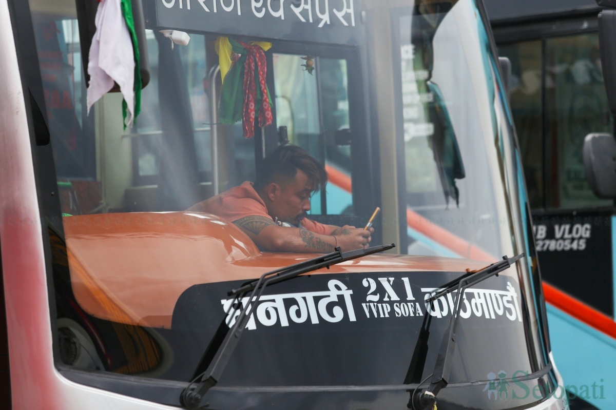 bus-(20)-1790419744.jpg