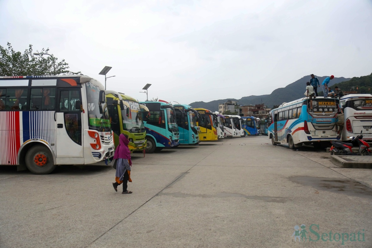 bus-(23)-1790419744.jpg