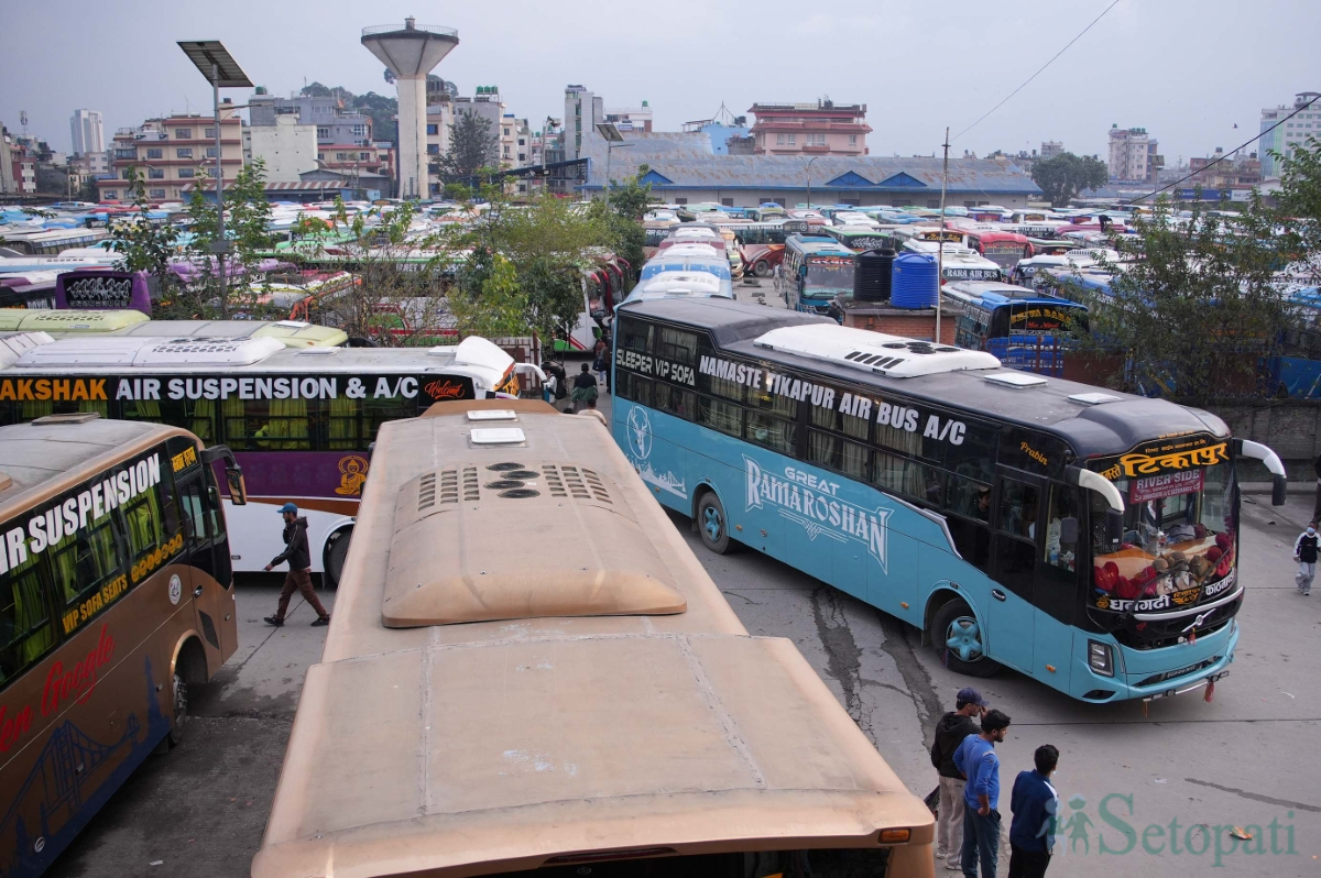 bus-park-(7)-1791468394.jpg
