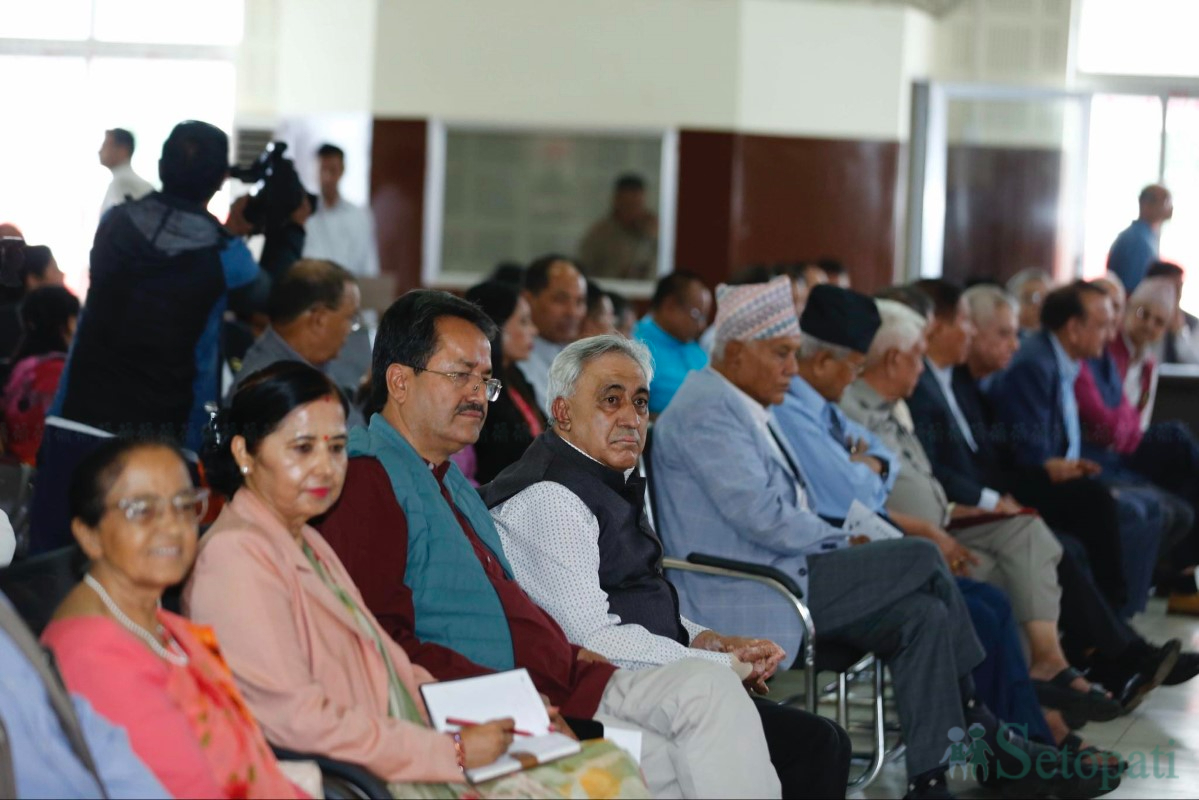 congress-baithak-(16)-1751274140.jpg