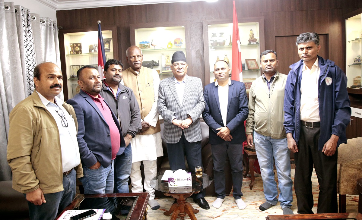 कबाड व्यवसायको व्यवस्थापनका लागि काठमाडौं महानगरको नेतृत्वसँग कुरा गर्छु: प्रचण्ड