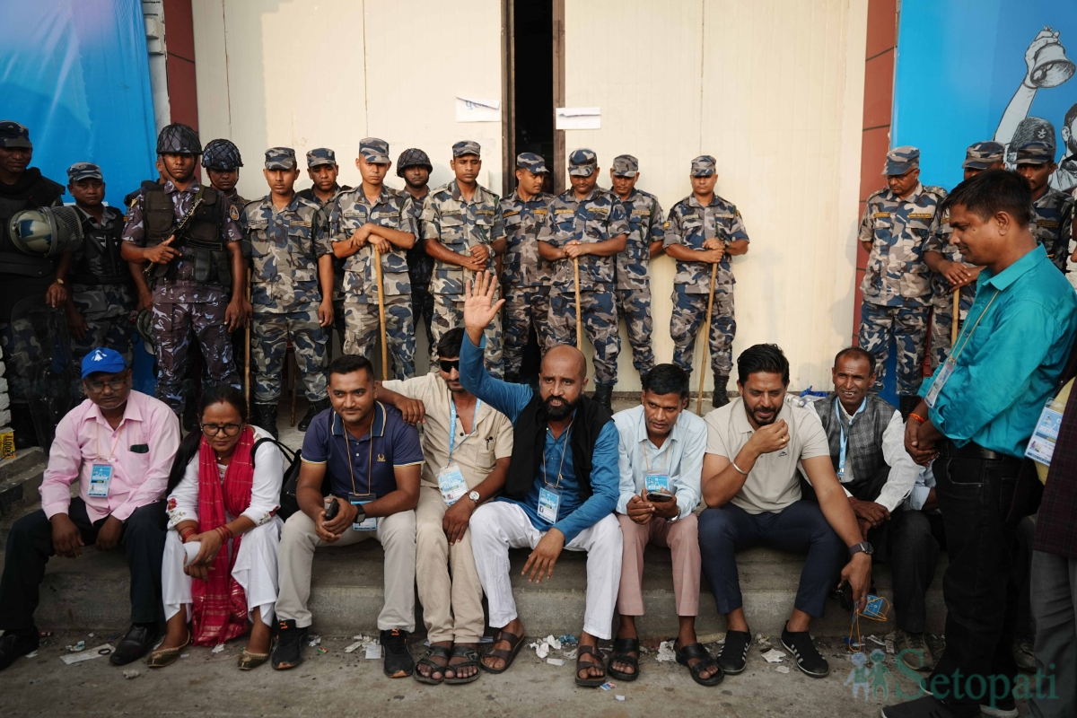 dharna-(1)-1782477940.jpg