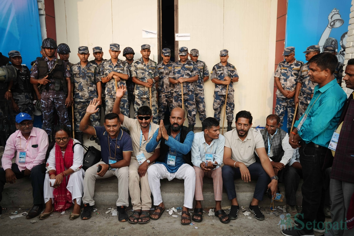 dharna-(4)-1782477940.jpg