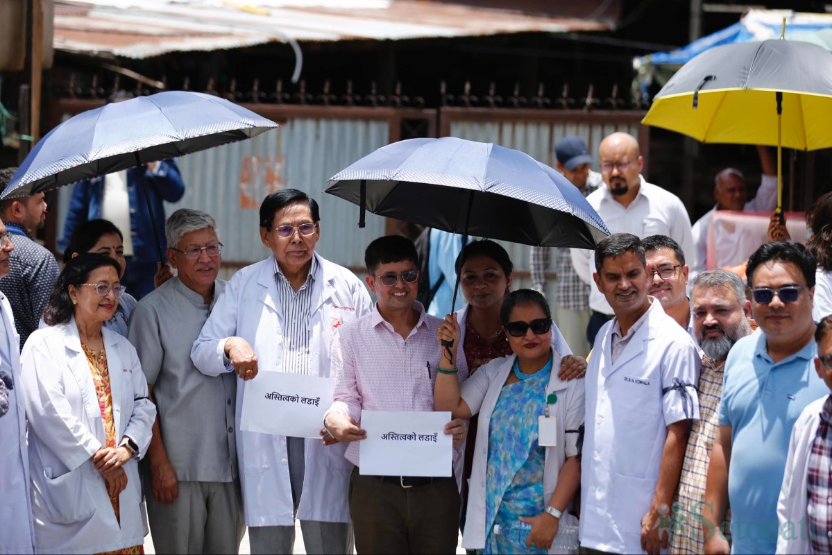 doctor-aandolan-(10)-1751956735.jpg