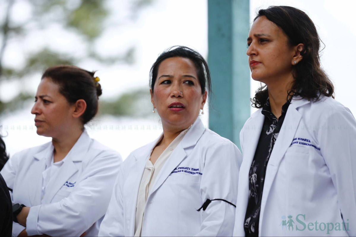 doctor-aandolan-(3)-1751956732.jpg