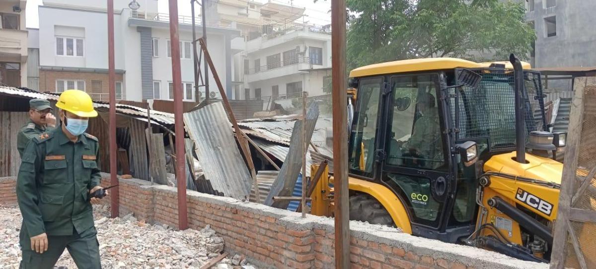 dozer-(4)-1744875462.jpg