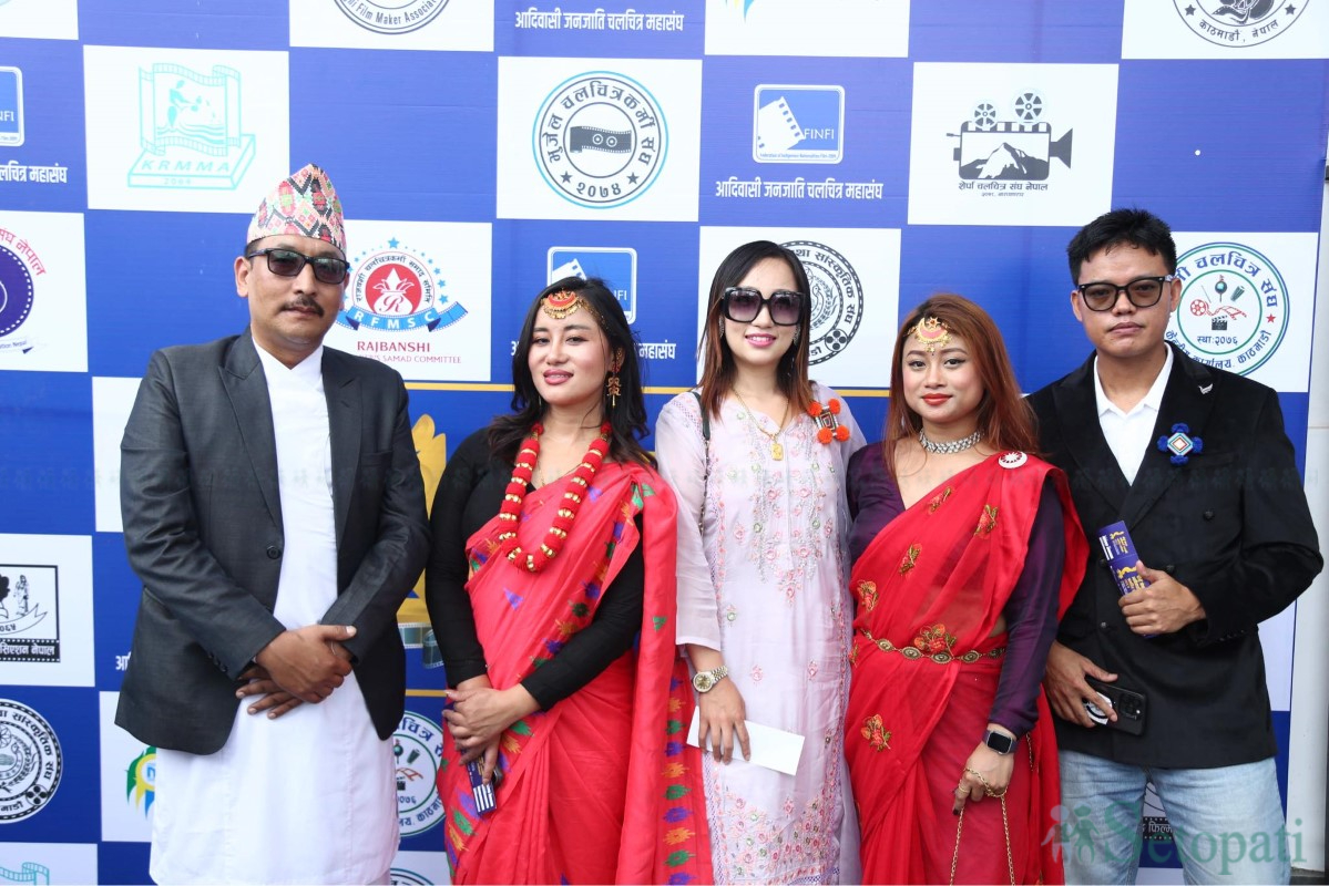film-mahosab-(5)-1750413678.jpg