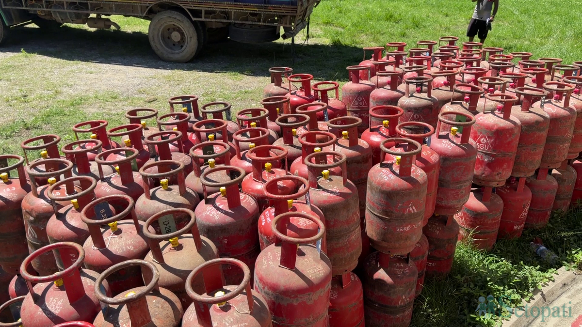 gas-cylinder-(2)-1786432345.jpg