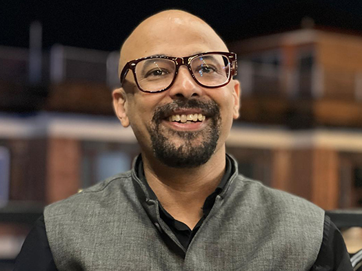 गौतम श्रेष्ठ