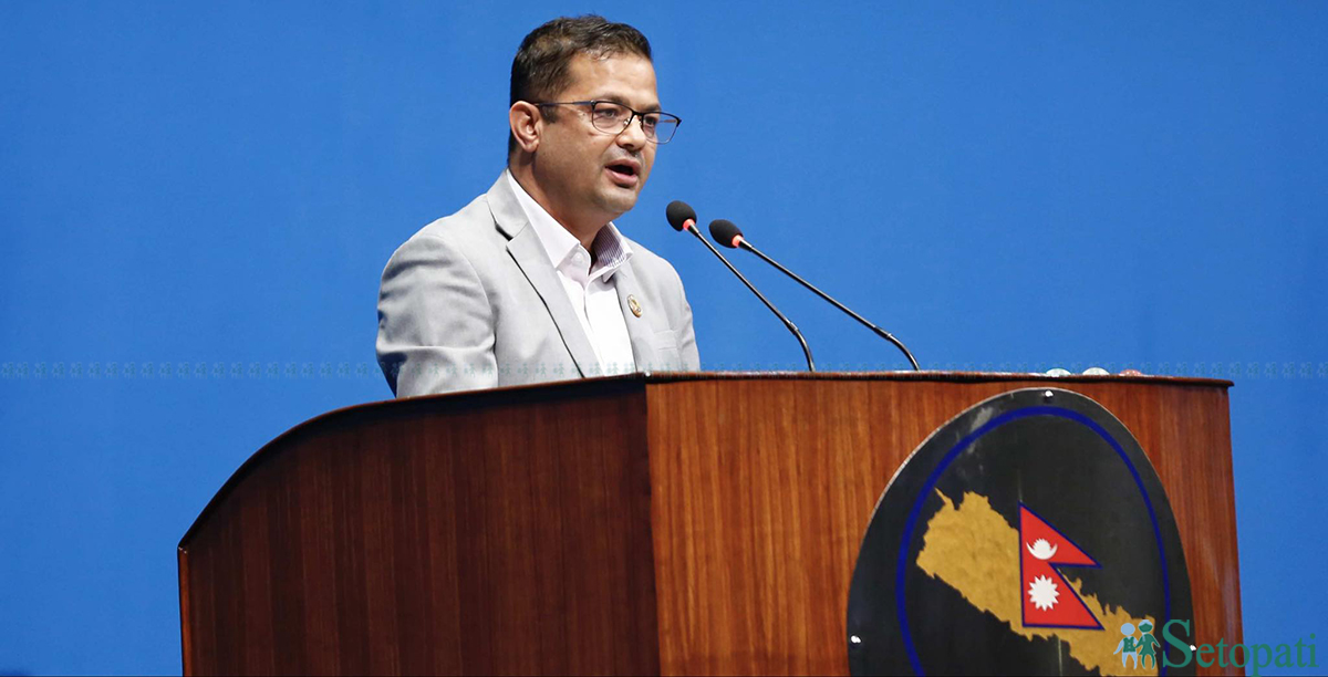 सरकारले अनुशासनको सीमाभित्र रहेर बजेट ल्यायोः सांसद गिरी