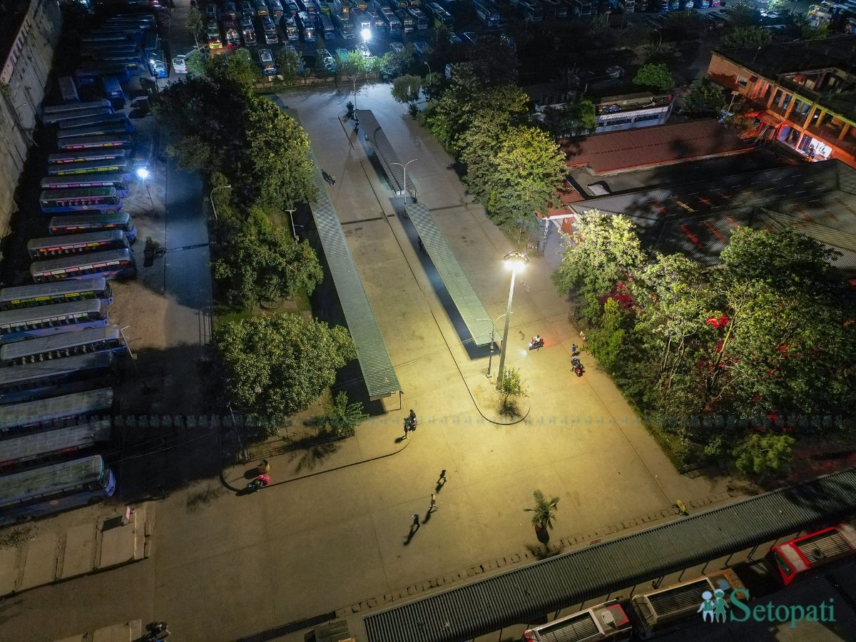 high-mast-light-in-KTM-METRO-(7)-1761296144.jpg