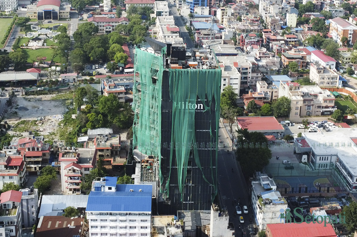 hilton--(3)-1781244915.jpg