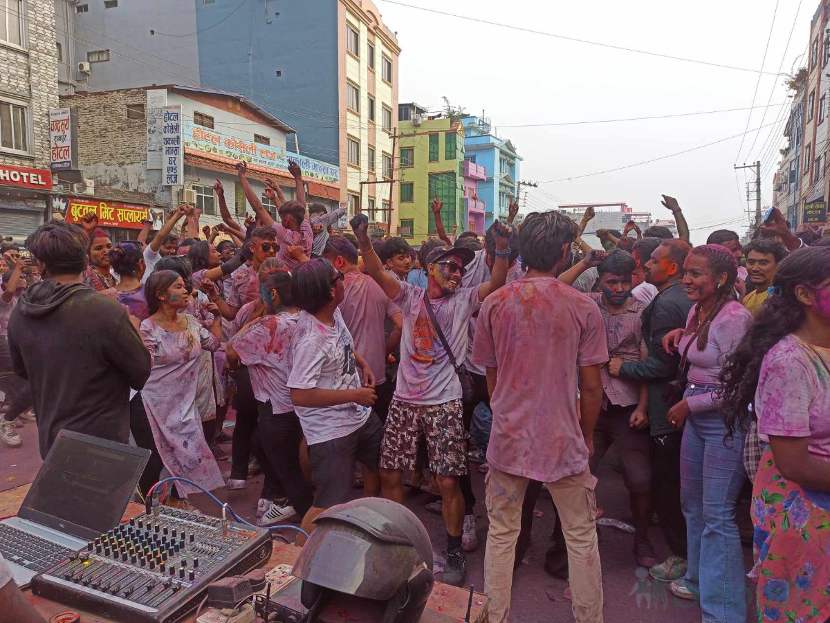 holi-(16)-1711366481.jpg